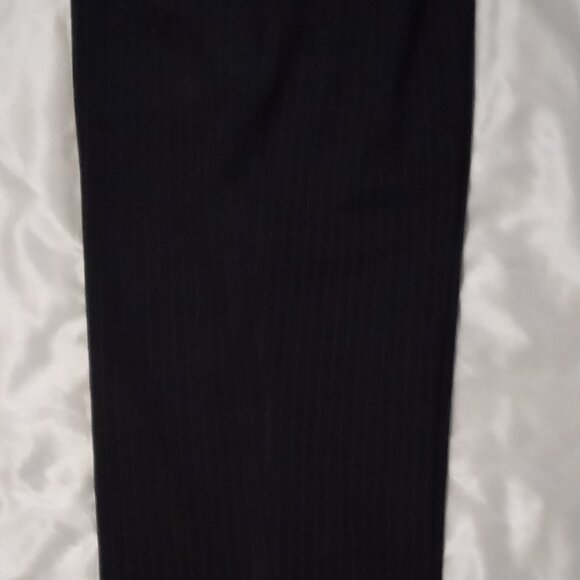 Izod XFG women's black/white strip capri size10 goth grunge boho work wear - Picture 6 of 7